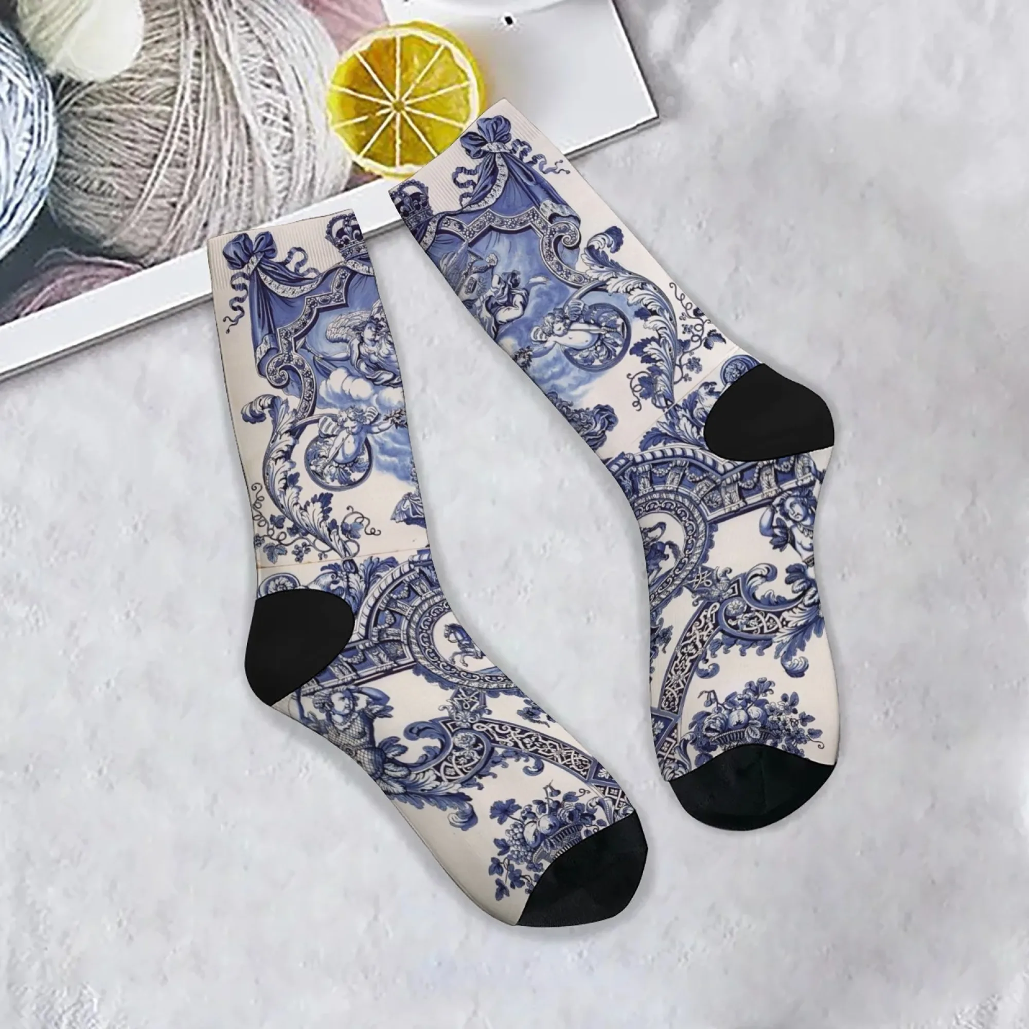 Neuartige europäische Retro-Hof-inspirierte bedruckte Herrensocken im Harajuku-Stil, bequeme, atmungsaktive, rutschfeste Freizeitsocken, Straßengeschenk