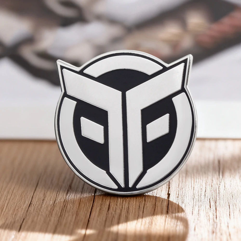 Arena اندلاع: لانهائي المينا بروش لعبة الرماية أيقونة التلبيب دبوس أسود أبيض الكرتون ألعاب المحيطية المشجعين هدية شارة Souveni