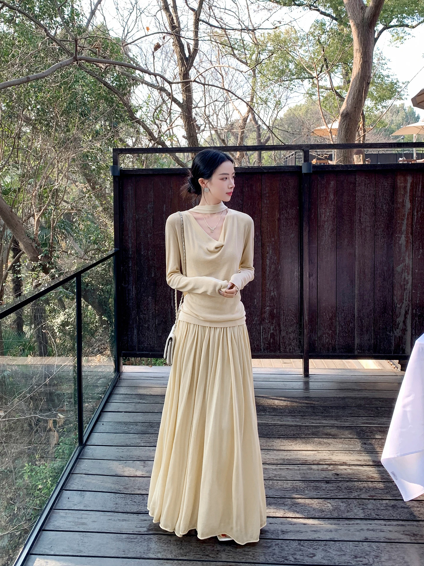 

Ele Knitted Sweater with Sa V-Ne Slimming f Skirt Two-Piece Set for Women Spring 2026 New Sle Casual Home Wear