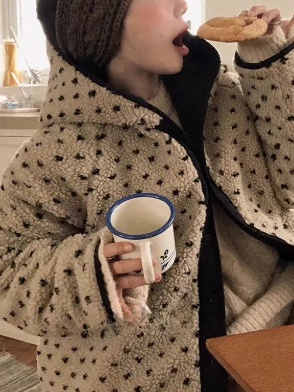 トレンディな花柄ラムウールコットンジャケット女性のフード付きコート韓国スタイルの年齢を超越したデザイン冬新作