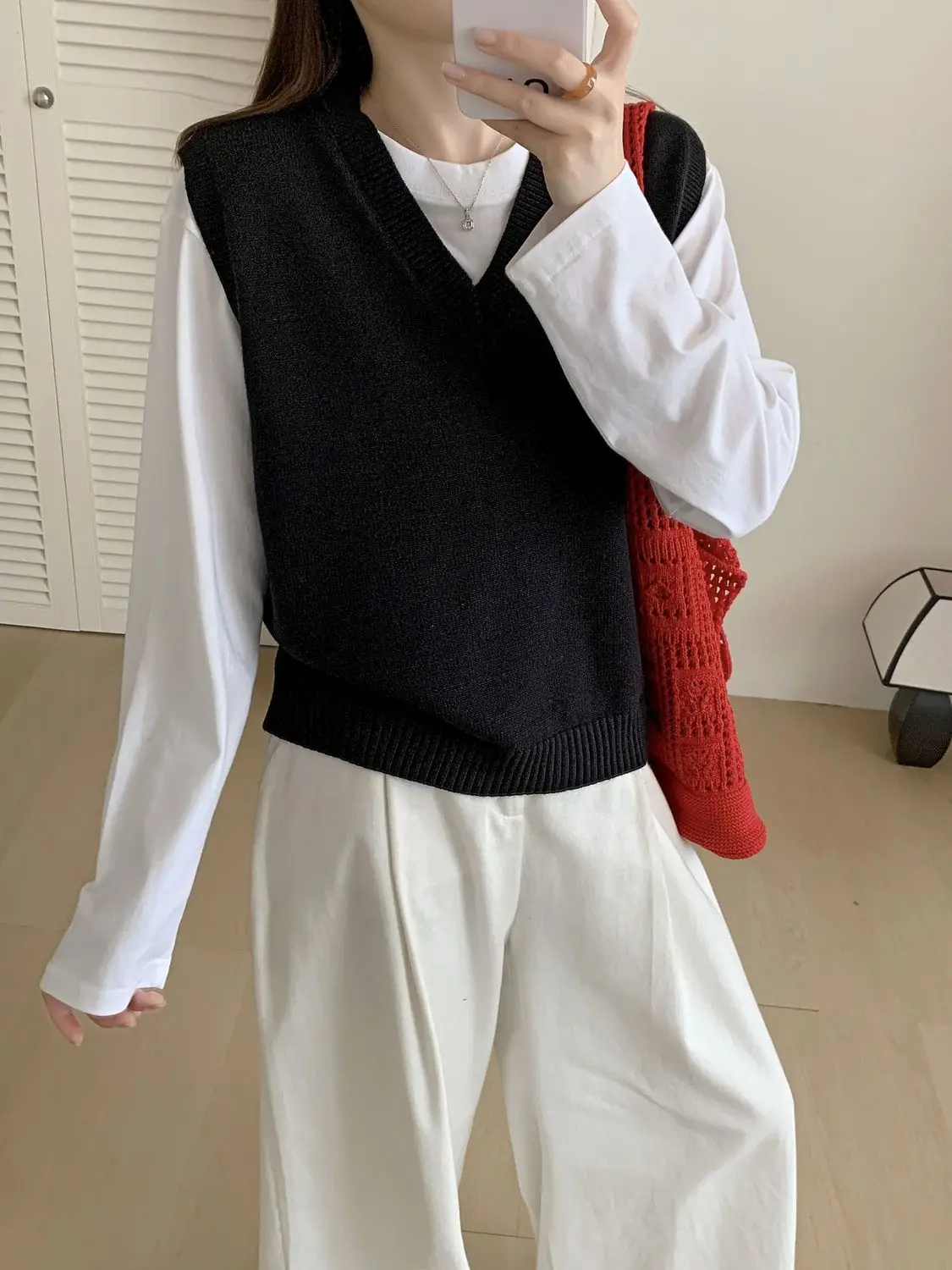 ベスト チョッキ 薄手 レディース 女性用 冬 夏 トリミング ニット ティアード 軽量 アーティスティック ウルジャン 柔軟 シック スイート OL