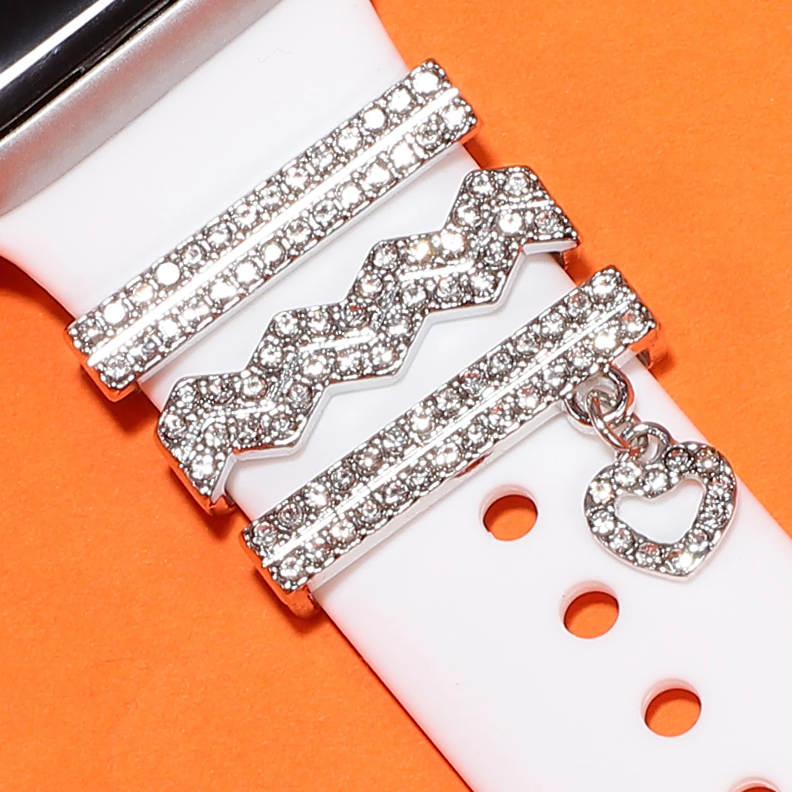 Accessori per la decorazione del cinturino dei gioielli con ciondoli per cinturini per orologi con ciondolo a forma di cuore squisito