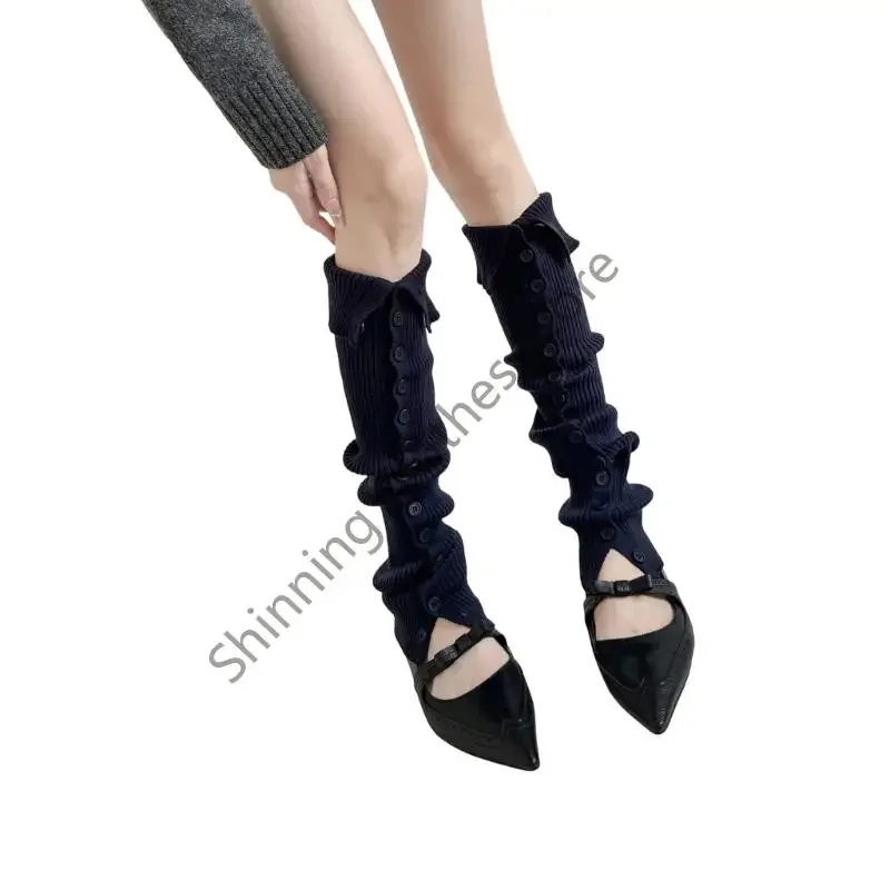 M68A Fashionable Thermal Leg Sleeves Adjustable Button Detailing For Cold Weather