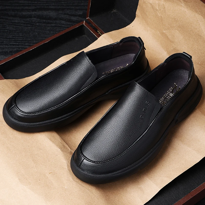 Men's Spring and Autumn New Style Men's Business Casual Thick soled Soft Leather Cover Comfortable Small Leather Shoes 240947