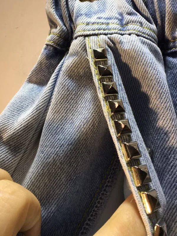 2025 Summer New Shorts Heavy Industry Rivets with Diamonds Elastic Waist High Waist Thin Wide Leg Denim Shorts Women's Pants