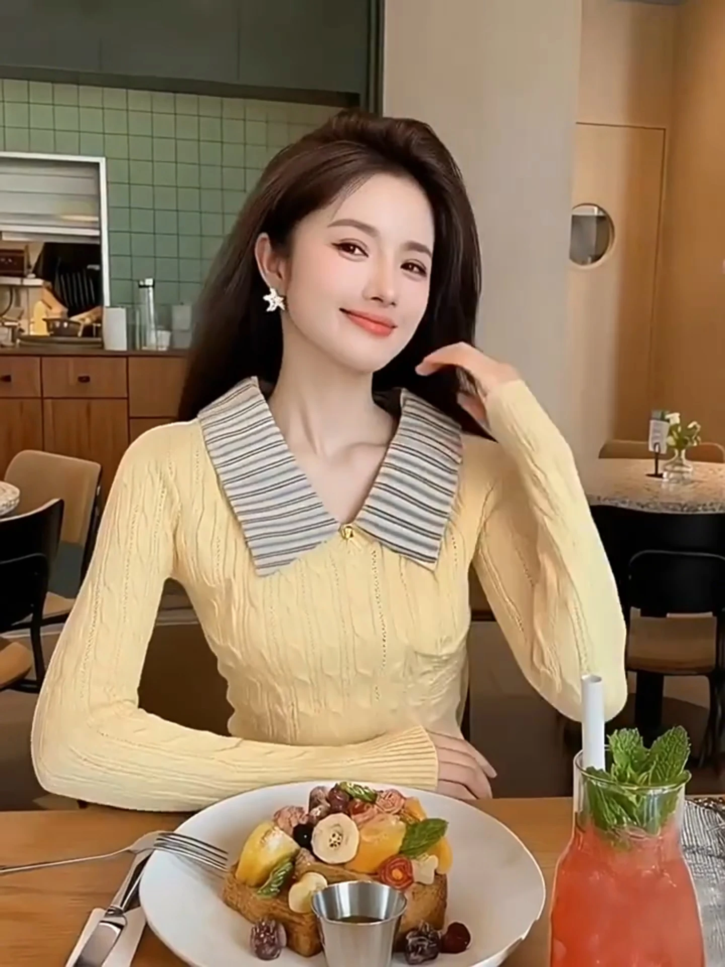 Suéter de Punto con Hilos Teñidos para Mujer, Corte Ajustado, Cuello en V, Diseño a Rayas y Parches, Estilo Dulce y Antiedad ...