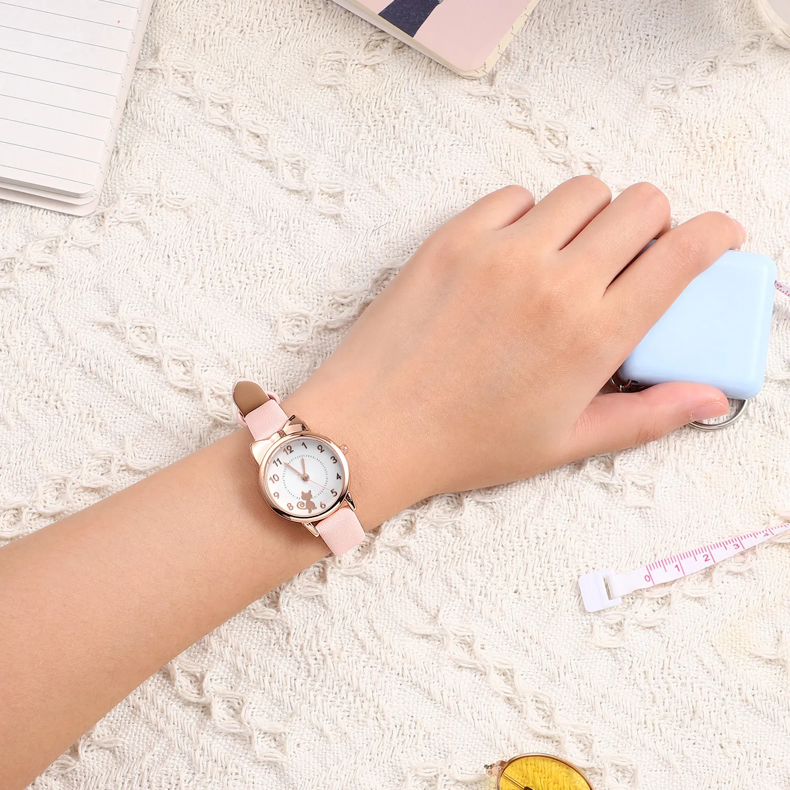 Watch Cartoon Casual Quartz Strap Classic Stylish Wristwatch for Party Everyday Fashionable