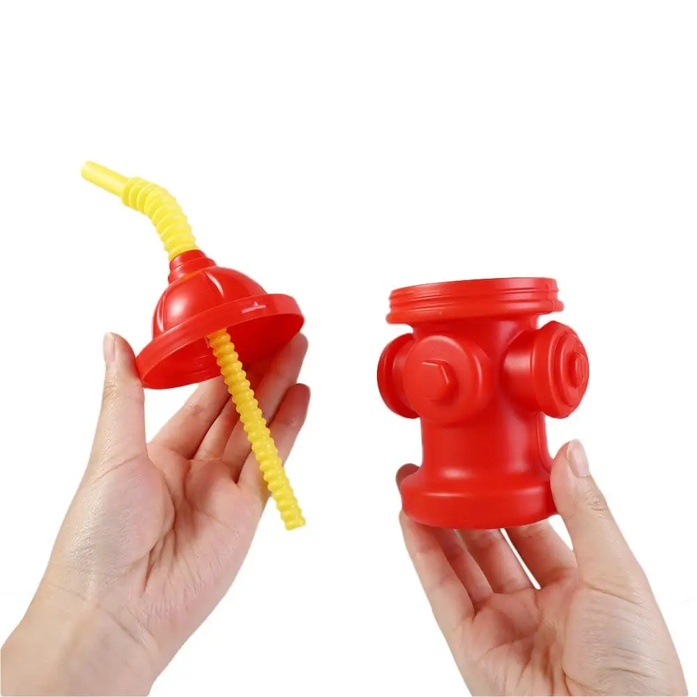 Novelty Fire Hydrant Straw Cup Red with Lids Fire Hydrant Water Cup Reusable Plastic Party Supplies Birthday Party Favors