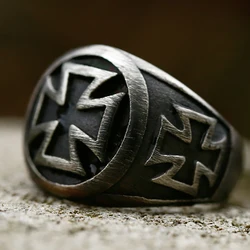 High Quality Cool Black Cross Pattern Ring for Men Boys 316L Stainless Steel Fashion Iron Cross Ring Biker Vintage Party Jewelry