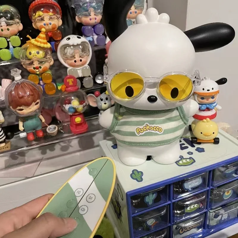 Sanurgente Pochacco-Haut-parleur Bluetooth avec figurine d'anime, chargement de bureau, petit haut-parleur, jouets de haute qualité, cadeaux d'anniversaire pour enfants