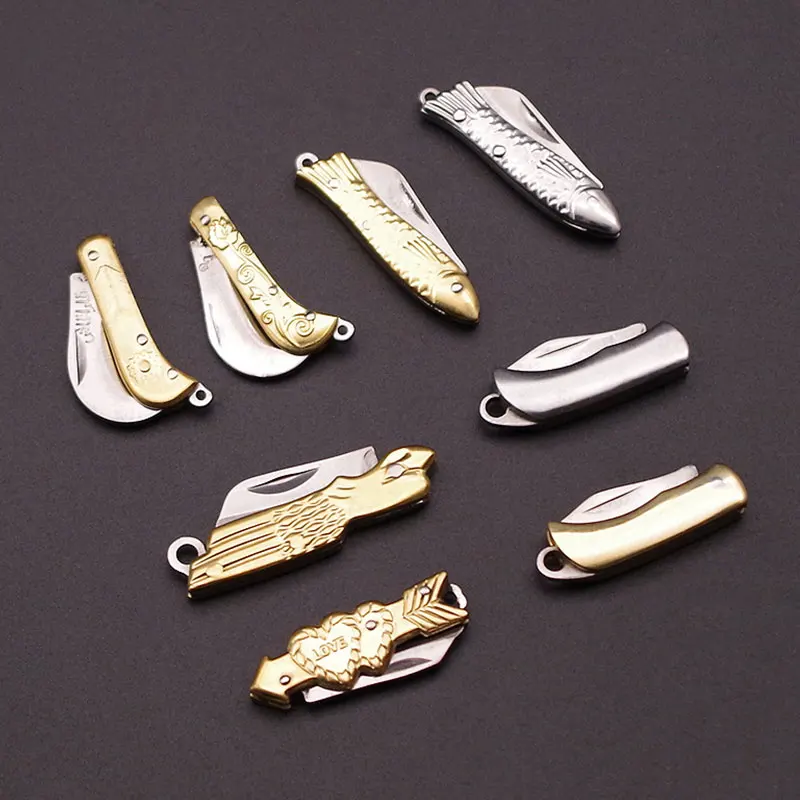 New Mini Pocket Knife Keychain for Women Men Multifunctional Fruit Knife Pendant Key Chains Rings Charm Keyring Holder Bag Gift