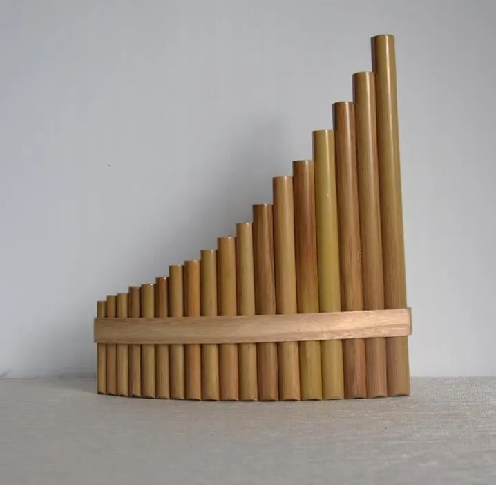 18 Pipes Pan Flute Bamboo Flute F Tone Suitable for Beginners