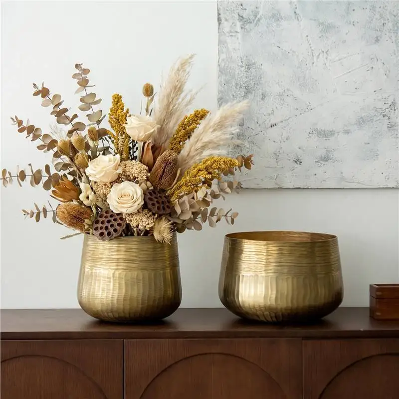 Retro gold round flower utensil handmade hammer pattern double texture metal flower pot creative ornament ornament