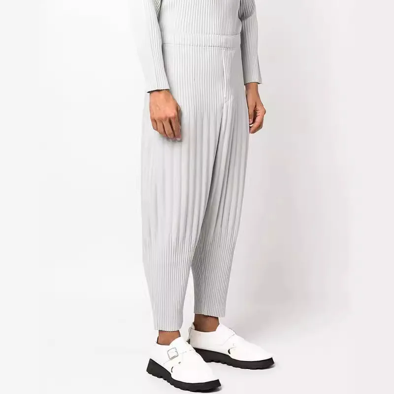 

ISSEY 2026 New Arrival Japanese Miyake Style Pleated Pants Loose Casual Harem Pants Cropped Harem Pants for Men and Women