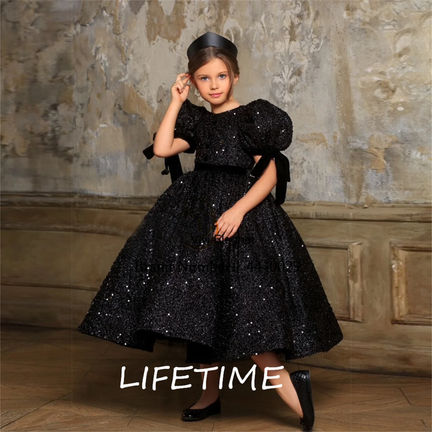 Scoop Short Sleeve Flower Girl Dresses Black Sequined Wedding Party Gowns 2023 Ankle Length Christening Girl Dress Winter Christ