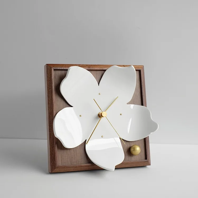 Nuevo reloj de mesa original con bonito flor de cerezo, reloj de mesa nórdico simple a la moda para sala de estar, decoración silenciosa de escritorio