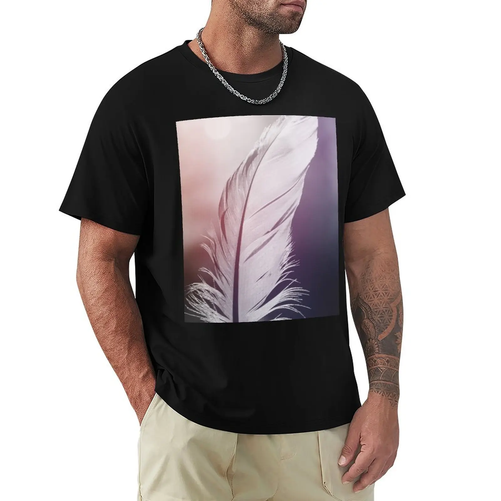 

Feather in Pastel Tones T-Shirt Basic Solid Color Short Sleeve T-Shirt