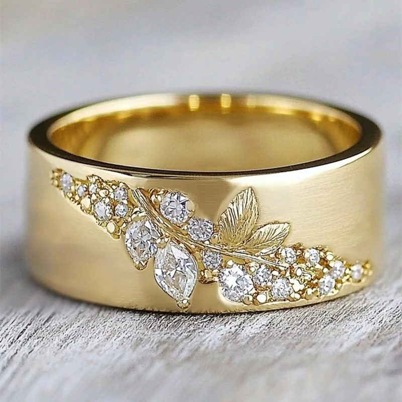 Huitan Ehering mit Blatt-Design für Damen, goldfarben, funkelnder Zirkonia, für Jahrestag, Party, moderner modischer Damenschmuck