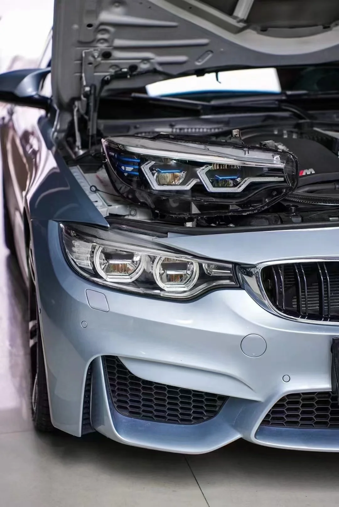 Customized Asian Version F80 F82 Fifth Generation OSS Yellow White Dual Color Spoon with a Touch Blue Cat Whisker Headlights