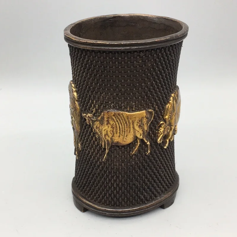 Boxwood carved pen holder ornament, symbolizing continuous progress, with five cattle design, wooden pen holder for business off