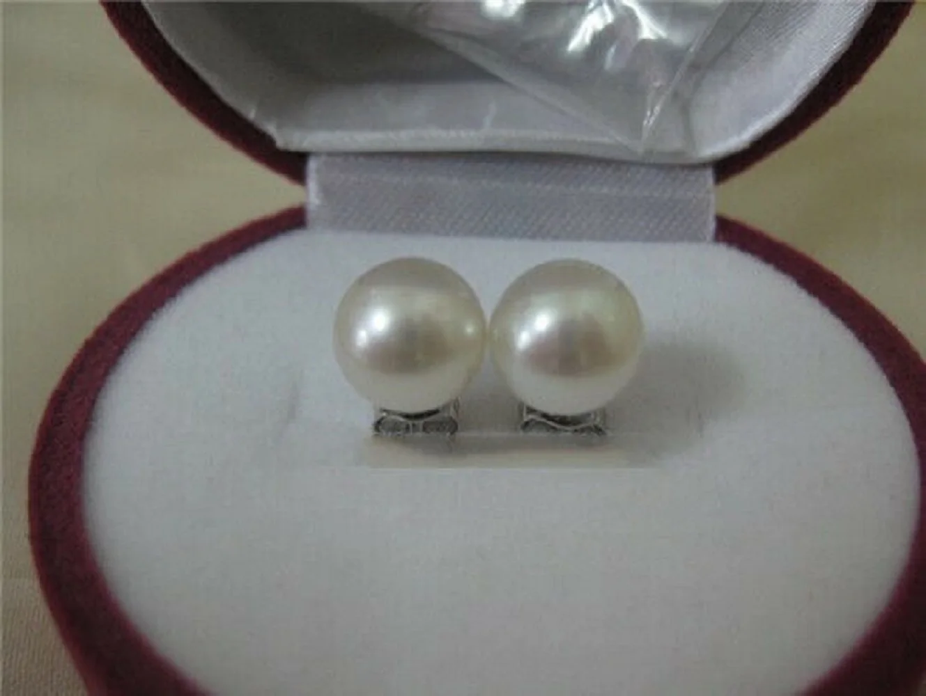 Amazing AAA+8-9mm Natural Japanese White Round Pearl Earrings in 14K Gold-