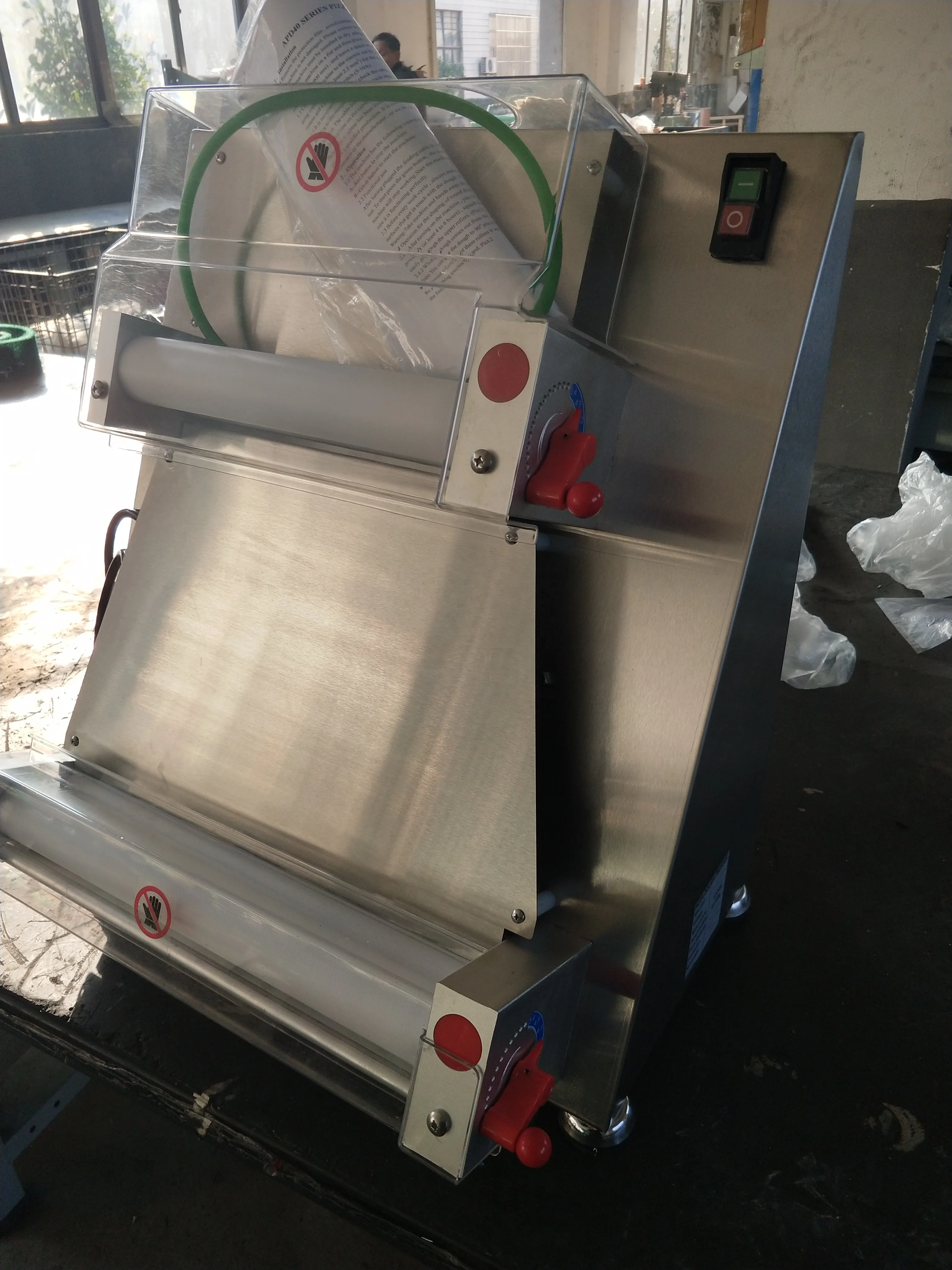 ماكينة ضغط العجين للبيتزا مقاس 40 سم، ماكينة فرد العجين اليدوية