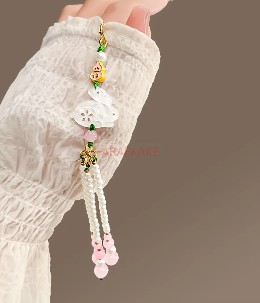 Pearl tassel cheongsam buckle pendant, antique style pendant, cute rabbit pendant, simple tea outfit accessory