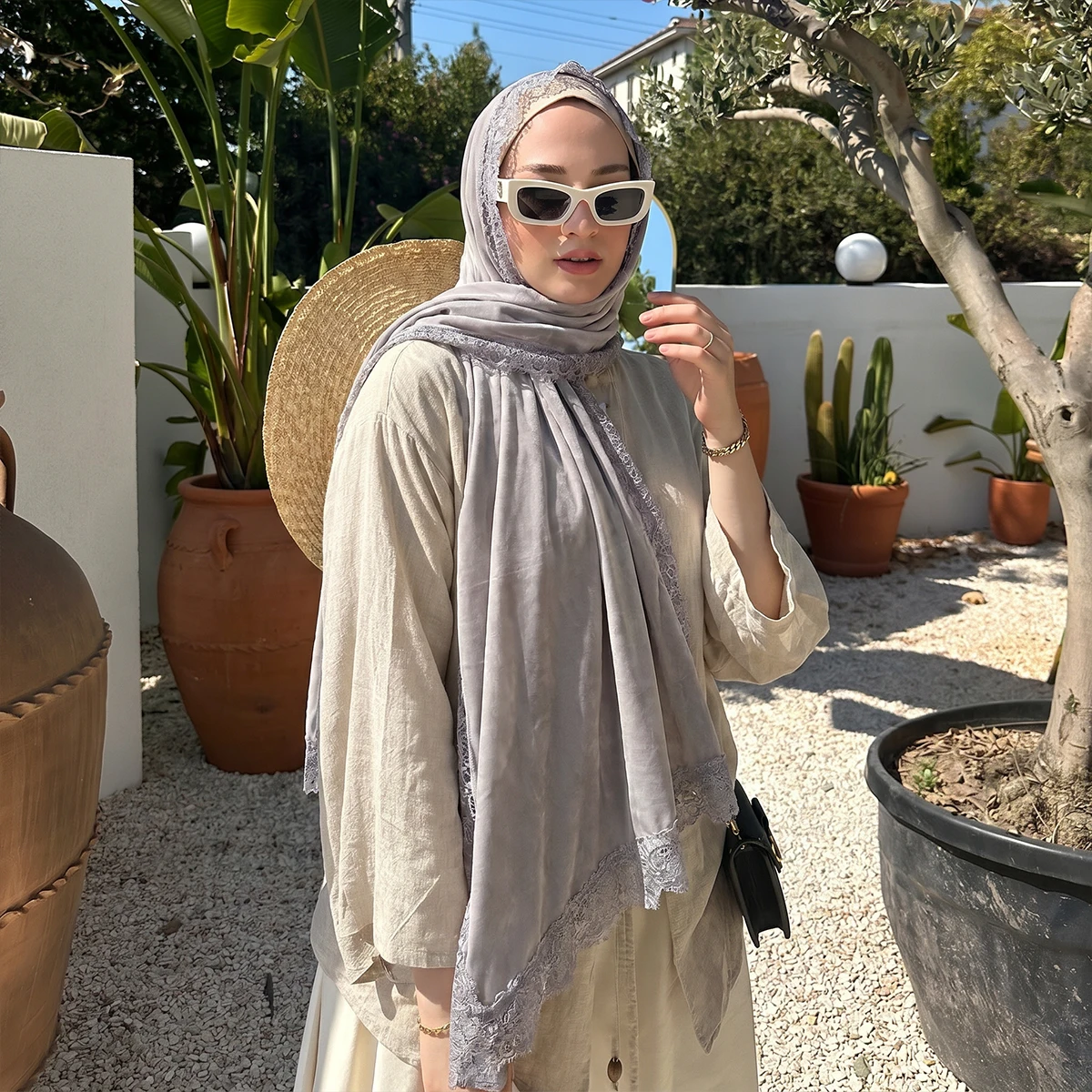 Fashion Muslim Hijab Classic Polka Dot Scarf Soft Breathable Bandana Versatile Head Wrap for Office Work Shopping Daily Wear view 6