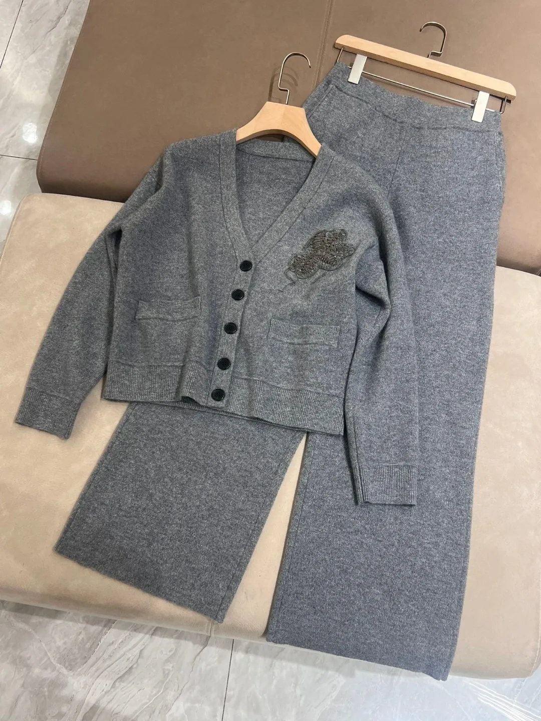 Casual elegant cashmere wool  knitted pant suit