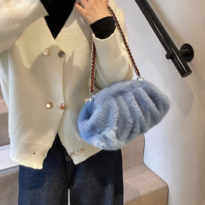 

Fashion New Winter Women's Fluffy Wrinkle Cloud Shoulder Bag 2025 Luxury Designer Retro Furry Commuting Storage Crossbody Bag