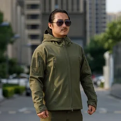 Outdoor Warm and Shark Proof Soft Shell Camouflage Jacket with Thickened Wool and Waterproof Tactical Hooded Jacket