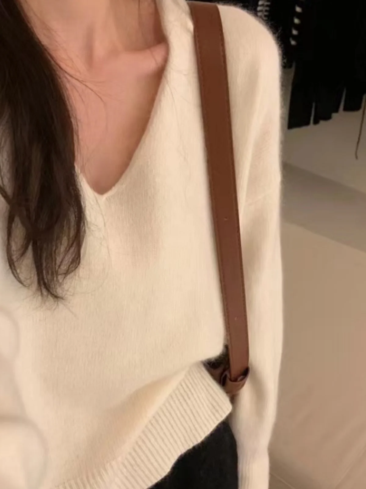 

Spring Autumn Loose Lazy Long Knitted irt Comfortable SoftRetro Red V-Ne Knit Sweater Women's