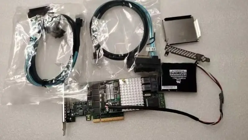 D3216-A13 MegaRAID SAS 1GB 12GB =9361-8I raid card+BBU+2* 8643-4Sas