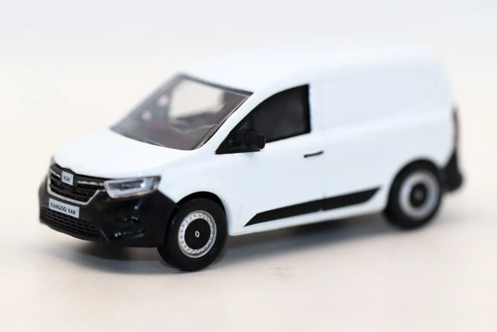 Neues Kangoo Van 2023-Spielzeugmodellauto aus Metall im Maßstab 1:64, Druckguss-Legierung als Sammlungsgeschenk