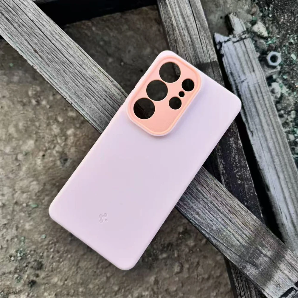 Etui Spigen Fit MagFit Hide z płynnego silikonu z magnetycznym mocowaniem do Samsung Galaxy S26 Ultra S25 Ultra, kompatybilne z bezprzewodowym ładowaniem Magsafe. — zdjęcie produktu 7
