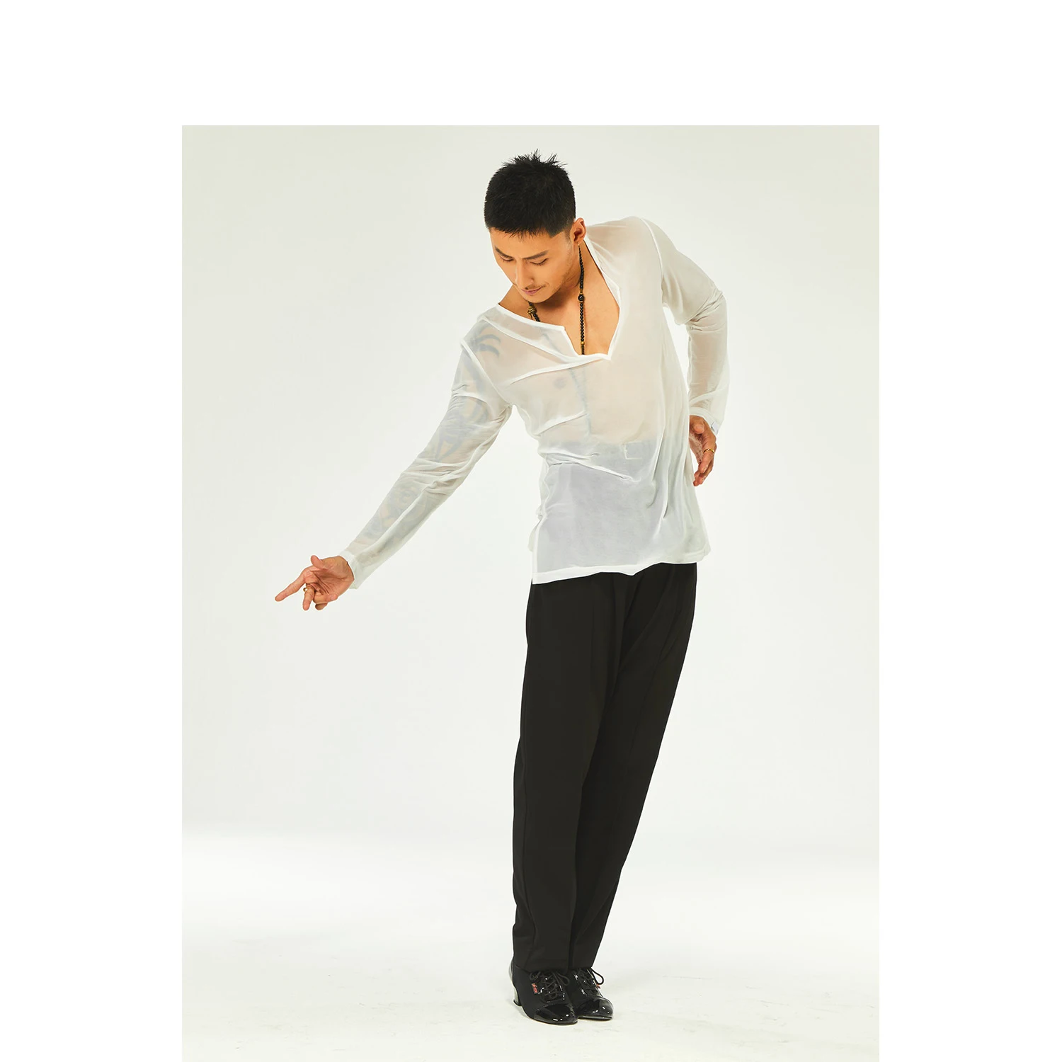 2026 Adult Latin Dance Practice Clothes Loose Small V -Neck Shirts Chacha Rumba Tango Dress Latin Dance Tops For Men  DQS16625