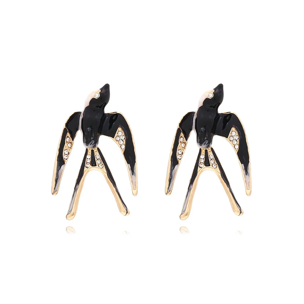 Personalized alloy with diamonds, dripping oil, swallow earrings, retro temperament, bird studs, cute animal earrings, women