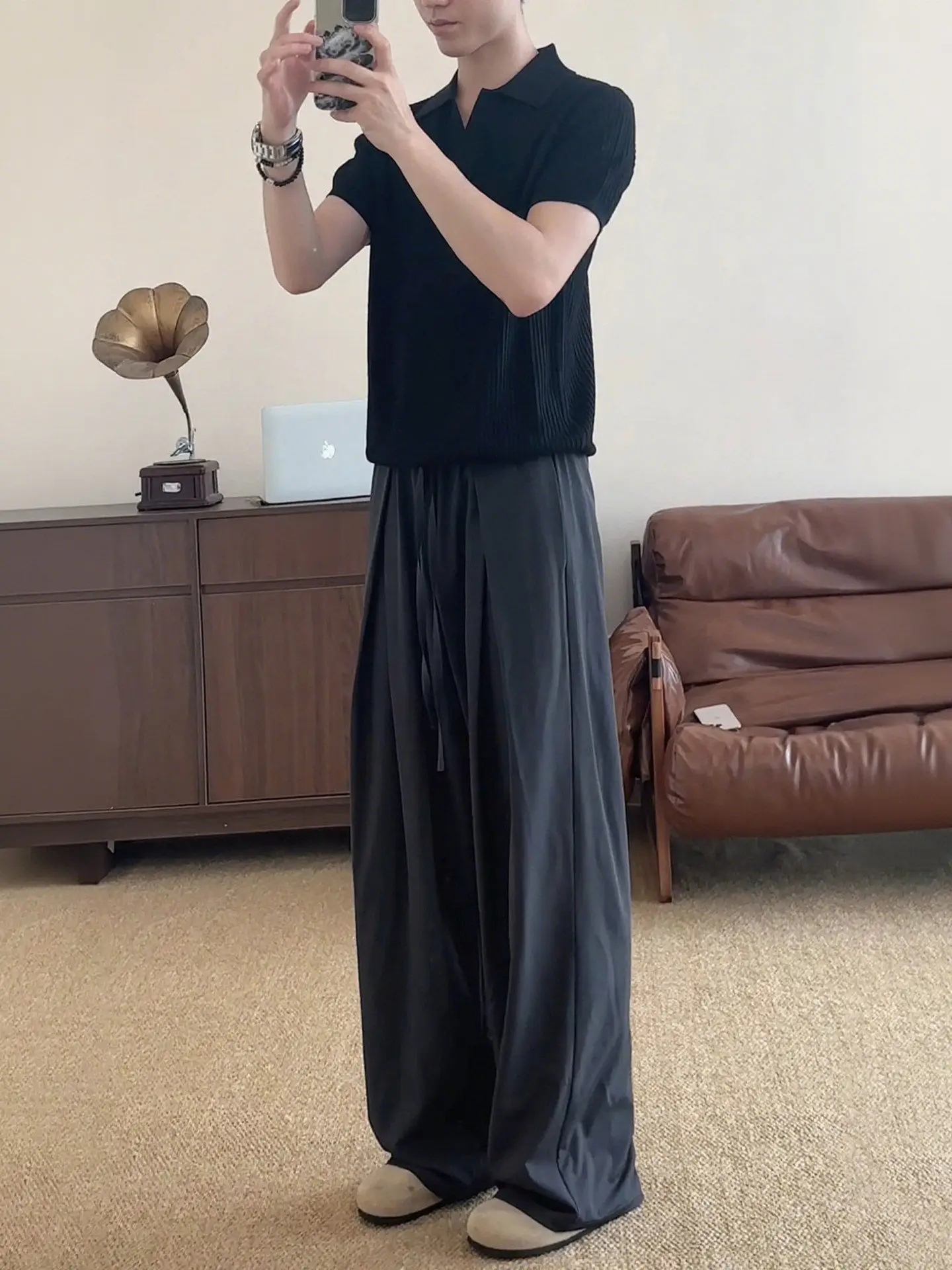 

Grey Pleated Wide Leg Straight Cut Pants Men's High Waist Slimming Trousers Cleanfit Casual Style Summer Fashion