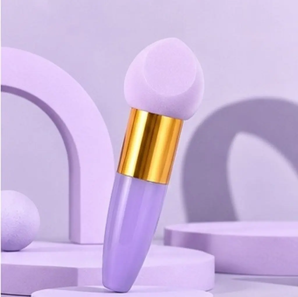 3Pcs Soft Makeup Sponge Wedge with Handle Ideal for Foundation Powder Blending Facial Application Reusable Portable Beauty