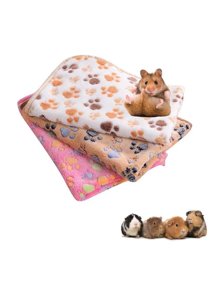 1pcs Hamster Guinea Pig Blanket Small Pet Item Soft Warm Bed Sleep Mat Flannel Fleece Pad For Rabbit Hedgehogs Small Animal Mat