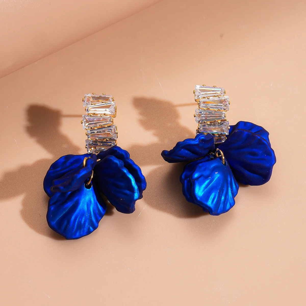 Gold Plated Klein Blue Acrylic Shell-shape Petal Tassel Dangle Earrings Shiny Geometric Zircon Ear Stud Dedicate Banquet Jewelry