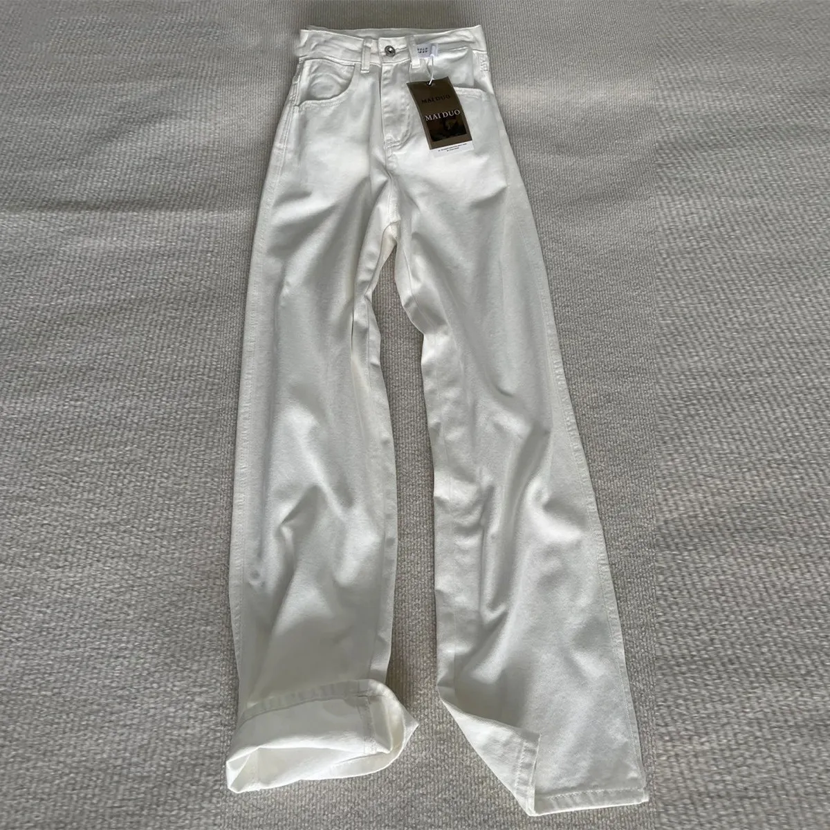 

Женские джинсы с высокой талией, широкими штанинами, свободного кроя, из хлопка со стрейчем, не легкие, драпирующиеся, прямого силуэта, длиной в пол