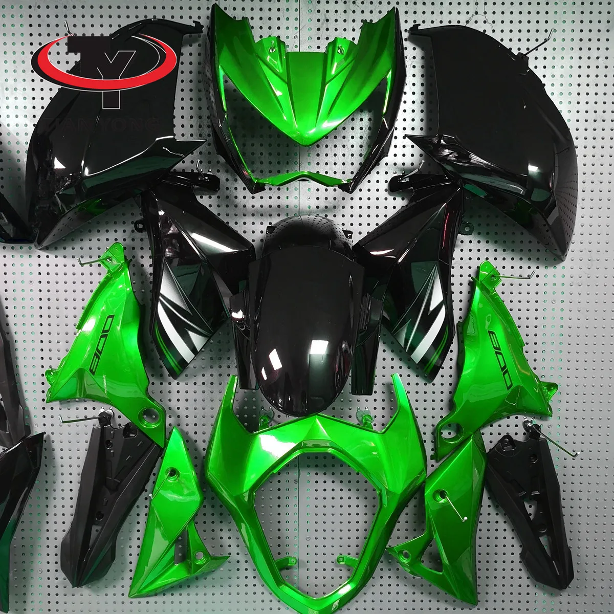 

For Kawasaki Z800 2013-2014-2015-2016 Motorcycle Full Fairing Kit Injection Bodywork Cowling Green and black printing