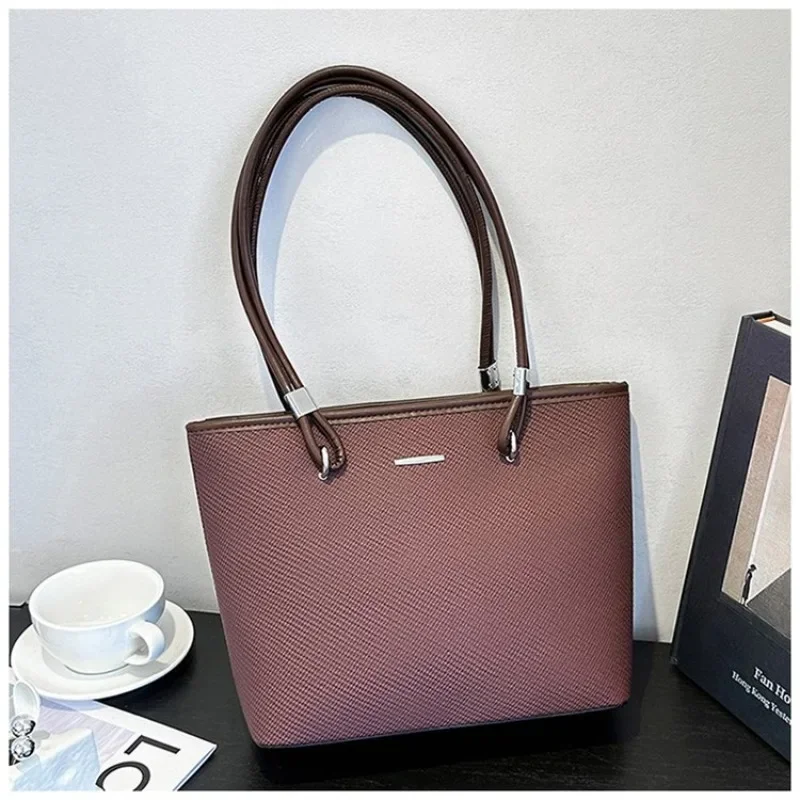 High-End Fashion Designer Diaper Bag For Women Luxury Large Capacity Tote Elegant Leather Crossbody Shoulder Bag Minimalist
