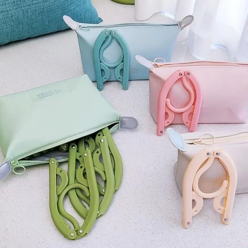 Travel Folding Plastic Clothes Hangers Portable Business Trip Storage Bag Student Dormitory Socks Underwear Drying Rack