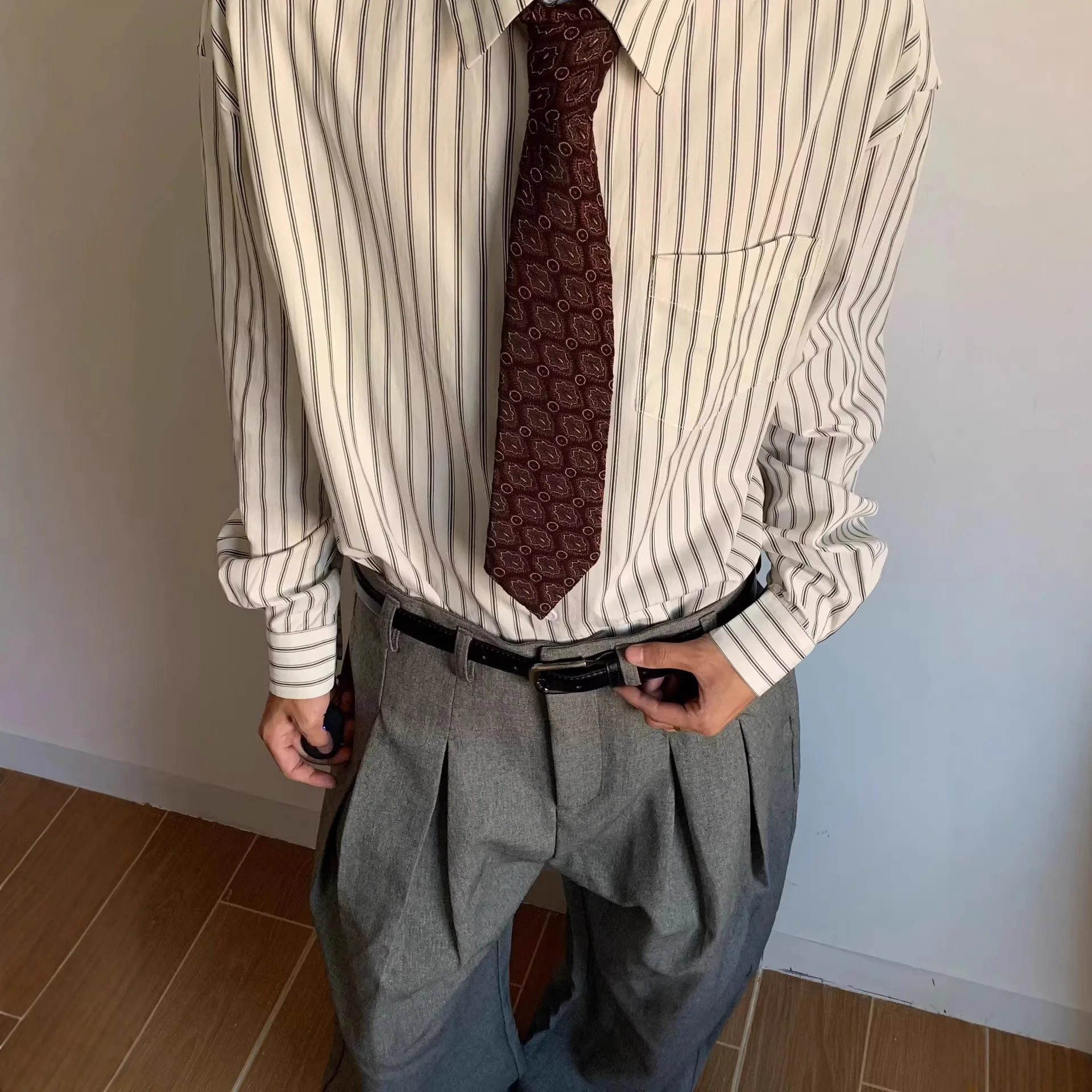 

High-end Sense Ruffian Handsome Contrasting Color Vertical Striped Shirt Men's Long-sleeved Casual Loose Commuter Shirt Top