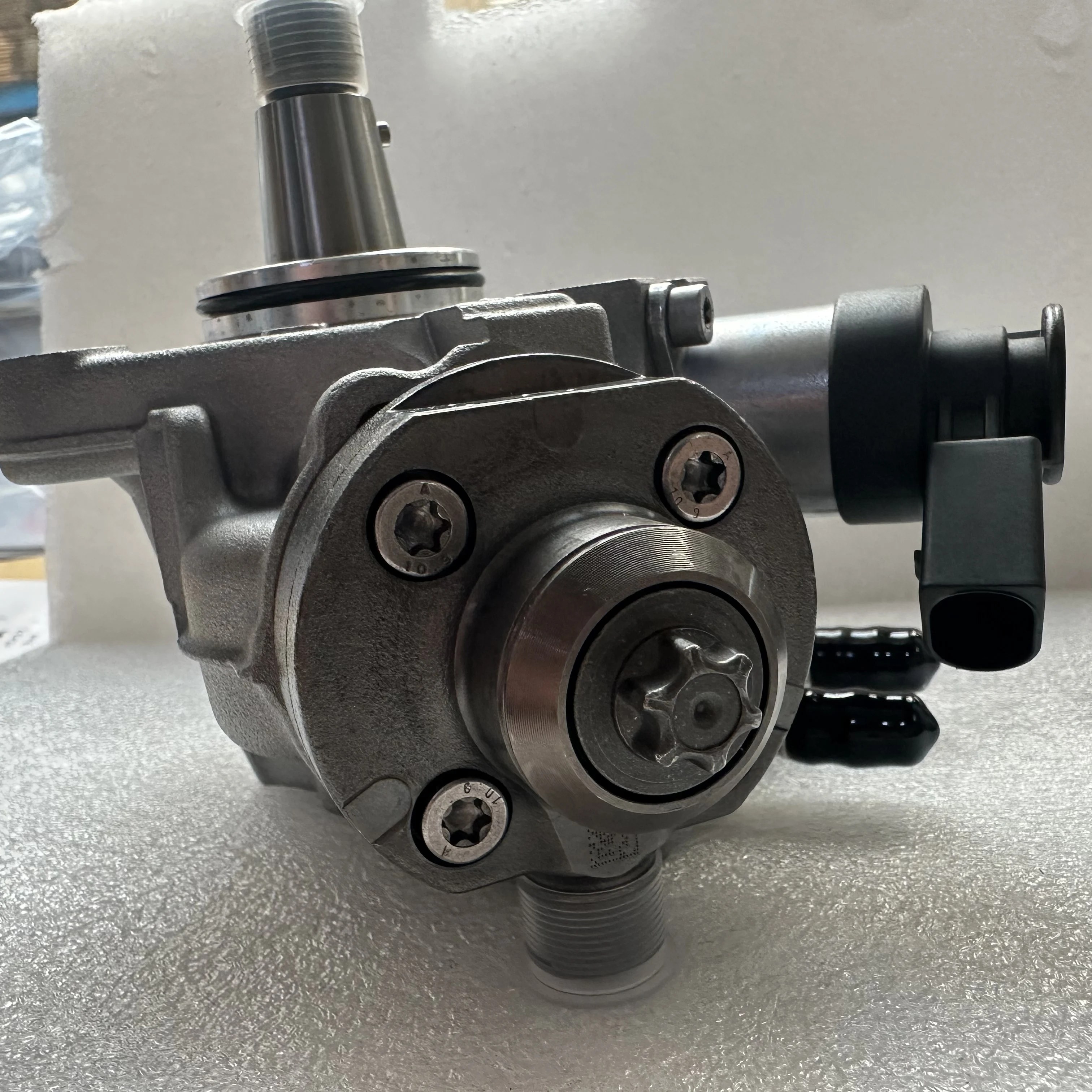 CP4 Series High Quality High Pressure Common Rail Fuel Pump 0445010507 03L130755 0445010508 0986437410