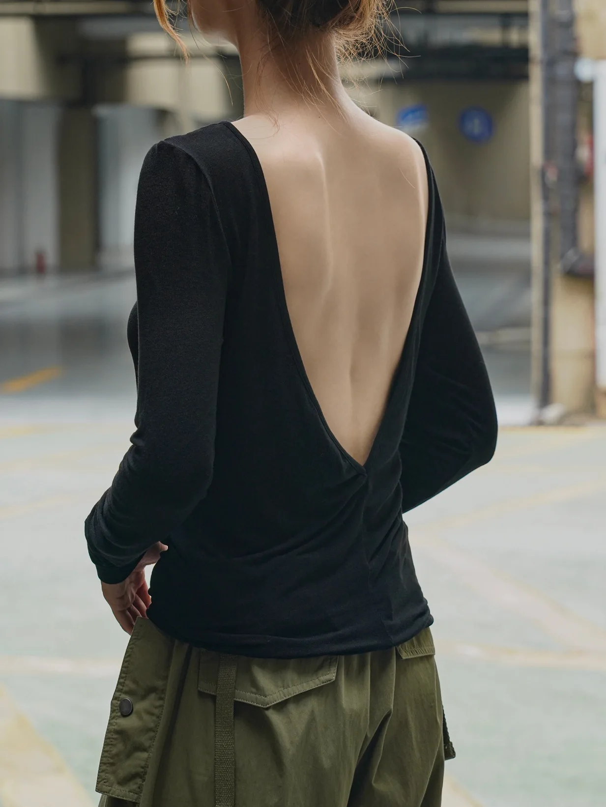 2026 New Women Long Sleeve Tees Back Deep V--Neck Sexy High Stretch T Shirts Women Clothes image 4