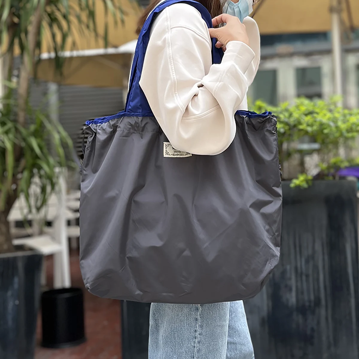 Small foldable portable thickened drawstring bucket shopping bag, handbag, single-shoulder supermarket grocery bag