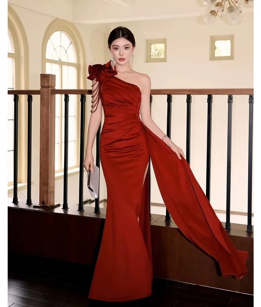 

Customized Sexy Satin Mermaid One Shoulder Ruffles Crystal Beading Evening Dress High Quality Sleeveless Celebrity Gowns